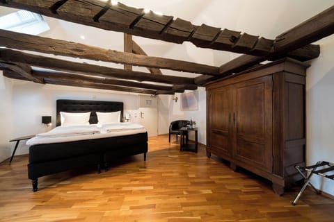 Superior Suite | Desk, laptop workspace, free WiFi