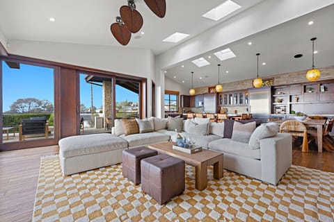 Spacious open concept floorplan
