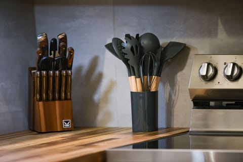 Whether you're slicing, dicing, or sautéing, you’ll have everything you need to cook in comfort.