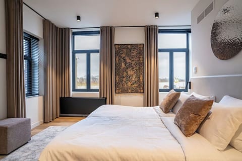 Deluxe Double Room | In-room safe, laptop workspace, free WiFi, bed sheets