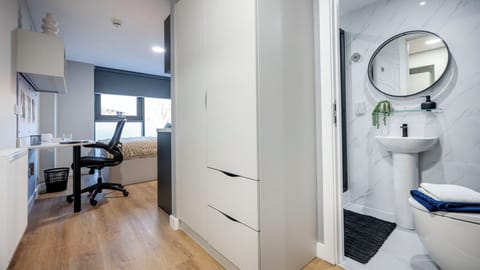 Studio, Non Smoking | Bathroom