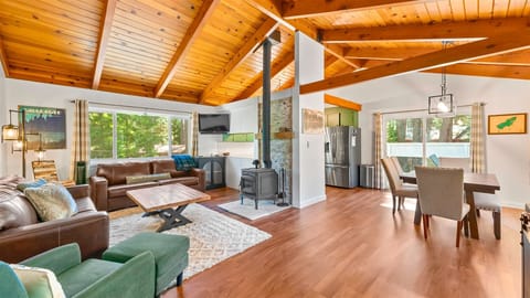 Beautifully updated living and dining room