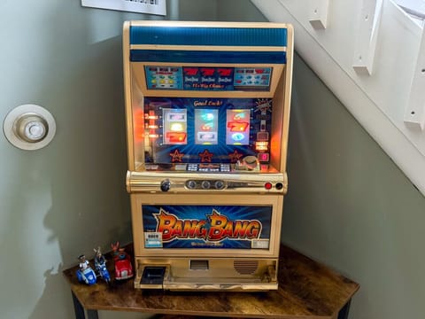 Arcade Slot Machine