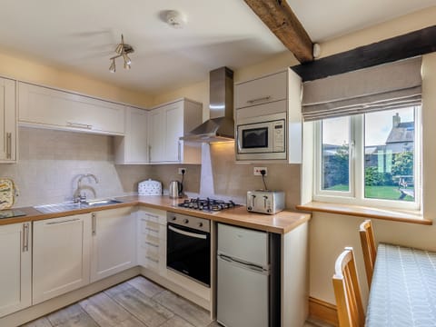 Kitchen | Milking Parlour - Dickinson Place Holiday Cottages, Allonby