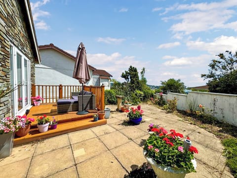 Patio | Broadstone Cottage, Torquay
