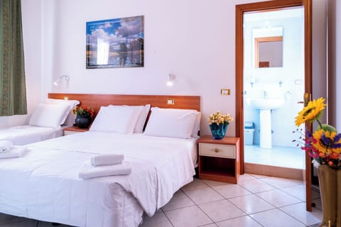 Desk, laptop workspace, free WiFi