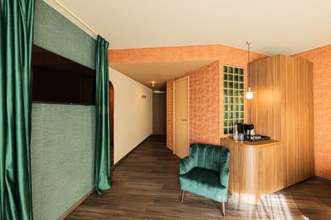 Soul Supreme Room | Blackout drapes, free WiFi, bed sheets