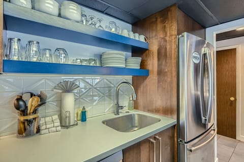 Condo, 2 Bedrooms | Interior