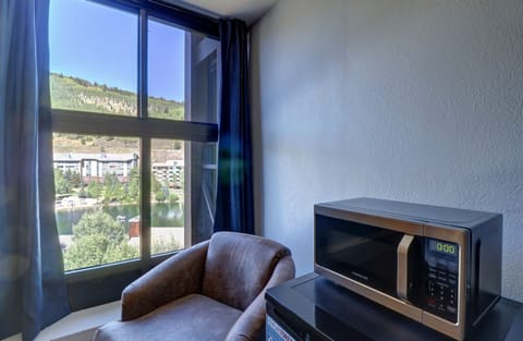 Condo, 2 Bedrooms | Interior