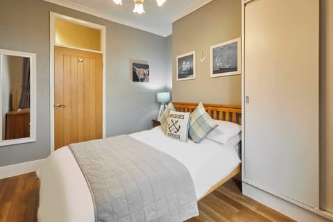 Hope Terrace, Amble - Host & Stay