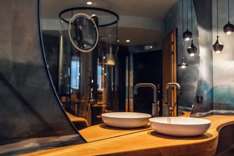 Individually decorated, individually furnished, desk, laptop workspace