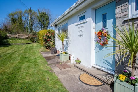 The Willows - 2 Bedroom Cottage - Oxwich (7003)