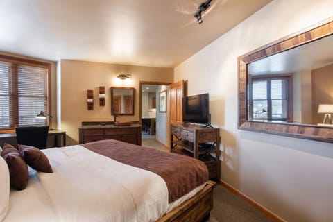 Condo, 1 Bedroom | Iron/ironing board, free WiFi