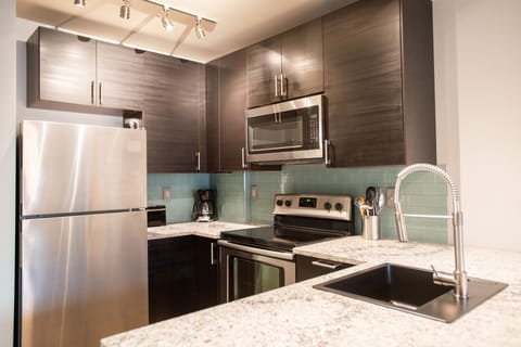 Condo, 1 Bedroom | Private kitchen | Fridge, oven, coffee/tea maker, toaster