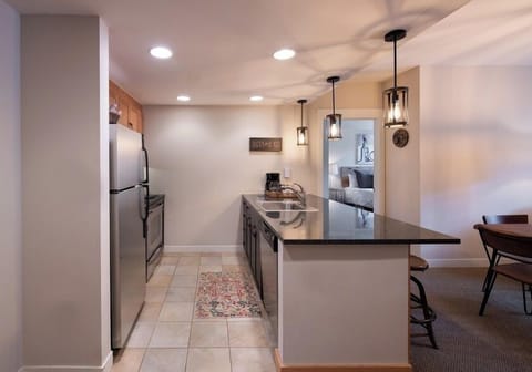 Condo, 2 Bedrooms | Private kitchen | Fridge, oven, coffee/tea maker, toaster