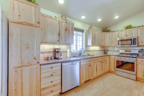 House (1 Bedroom) | Interior