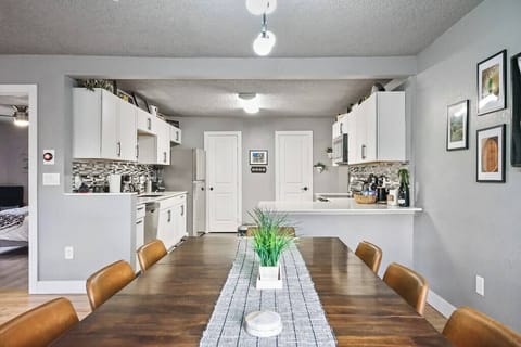 With seating for 8, you'll always have enough space for the whole gang.