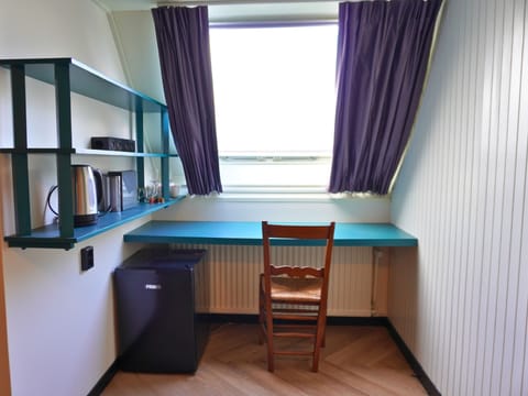 Comfort Triple Room, Garden View | Iron/ironing board, free WiFi