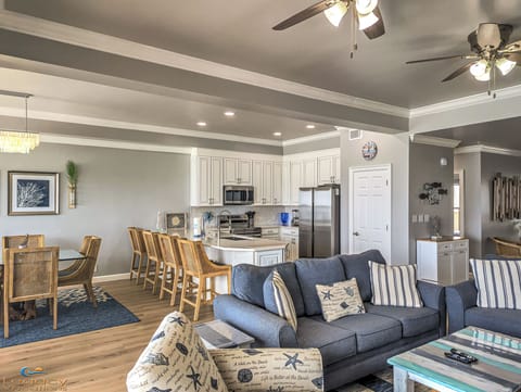 Emerald Towers West #6003 Living Room