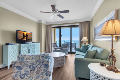 Welcome to Emerald Grande W928