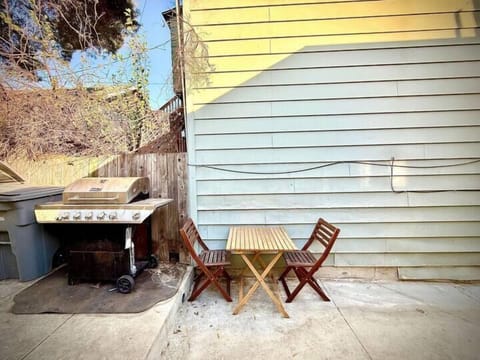 B9798d35 e87b 4a69 9650 a6665e3a1d04