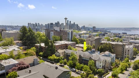 Fabulous Queen Anne location!