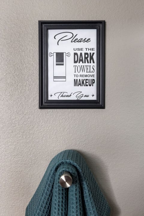 Remove your makeup with ease using our dark, plush makeup towels — because your comfort matters