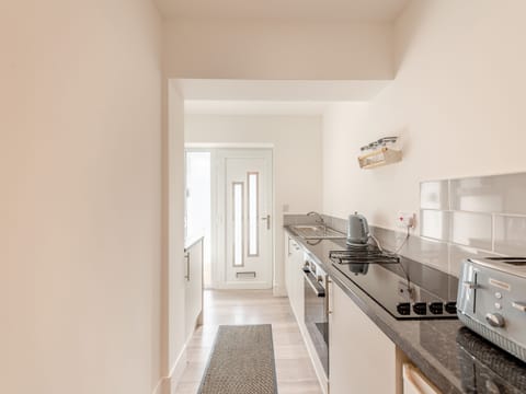 Kitchen | Lyndhurst, Torquay