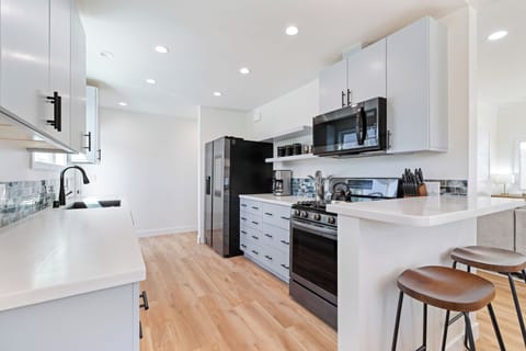 Modern, bright kitchen.