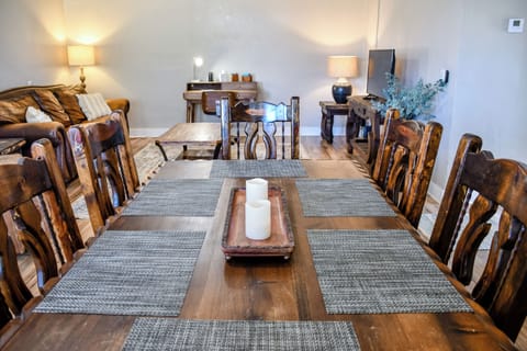 seating for 6 