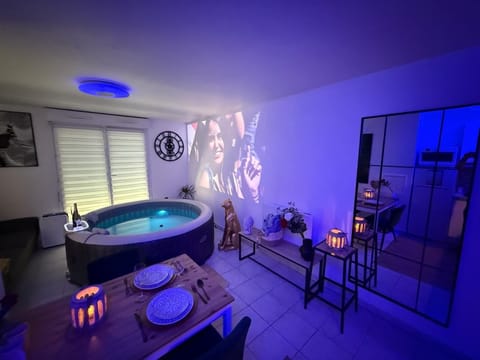 Eden Spa Suite, Wellness Aparthotel, patio, garden view | Living area