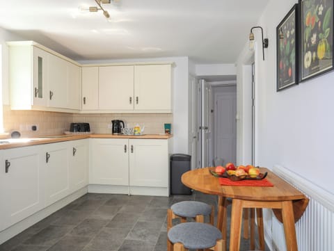 Fridge, dishwasher, electric kettle, toaster