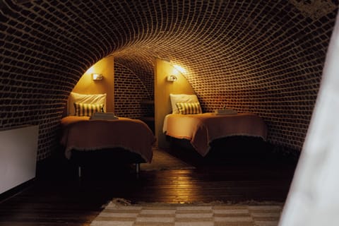 Quadruple Room | Cribs/infant beds, free WiFi, bed sheets