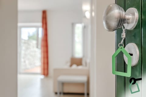 Apartment, Balcony | Desk, cribs/infant beds, free WiFi, bed sheets