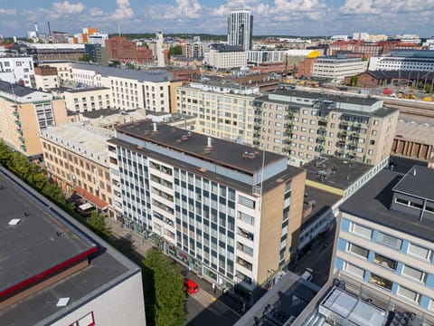 Located in the very heart of downtown Tampere, this apartment is surrounded by all the best the city has to offer.