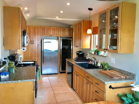fully stocked kitchen