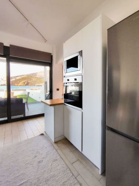 House | 1 bedroom, soundproofing, Internet