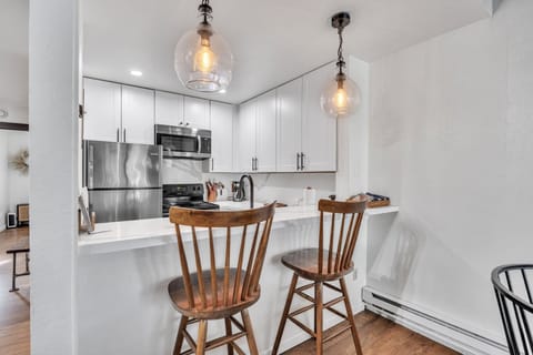 Condo, 2 Bedrooms | Private kitchen | Fridge, oven, coffee/tea maker, electric kettle