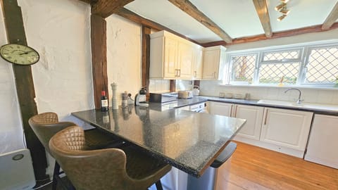 kitchen with breakfast bar