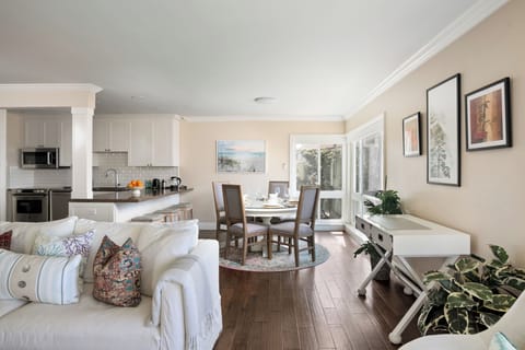 Elegant and spacious dining area with breathtaking views of the Pacific Ocean.