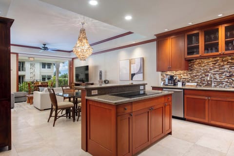 Kitchen | Kolea 9H in Waikoloa Village, Big Island, Hawaii by Luxus Vacation Properties