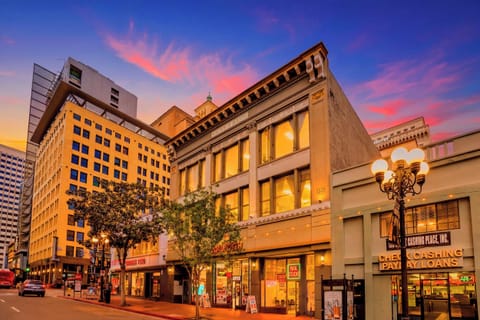 Historic charm in the heart of downtown ✨🏙️