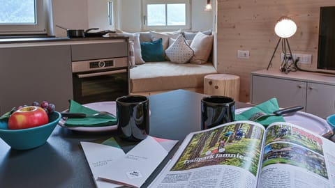 Classic Apartment, Mountain View | 1 bedroom, soundproofing, free WiFi