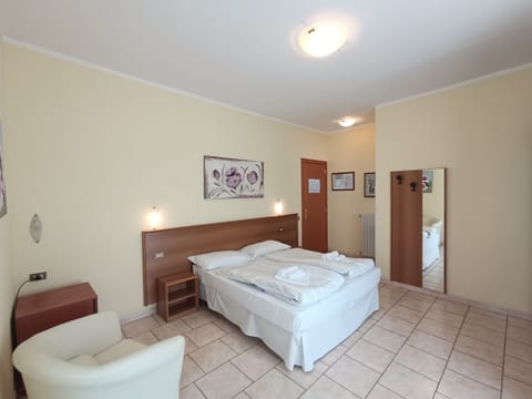 Premium bedding, down comforters, pillowtop beds, in-room safe