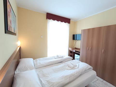 Premium bedding, down comforters, pillowtop beds, in-room safe