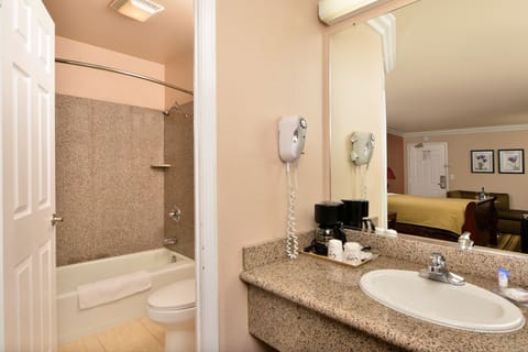 Bathtub, deep soaking tub, free toiletries, hair dryer