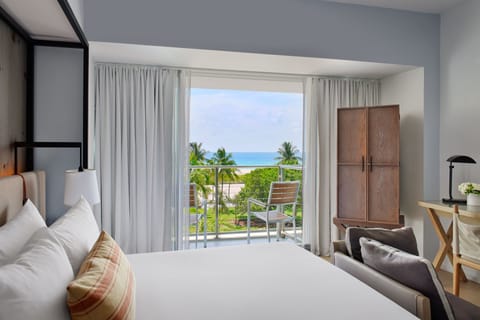 King Suite with Balcony | Premium bedding, minibar, in-room safe, desk