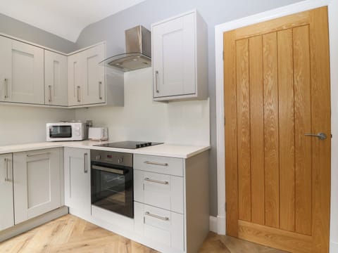 Fridge, dishwasher, electric kettle, toaster