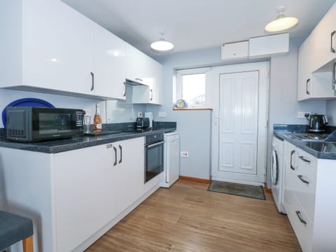 Fridge, dishwasher, electric kettle, toaster