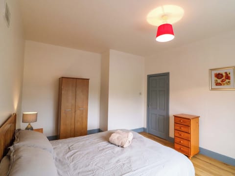 3 bedrooms, individually decorated, individually furnished, free WiFi